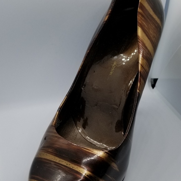 Shoes - Picture 4 of 5